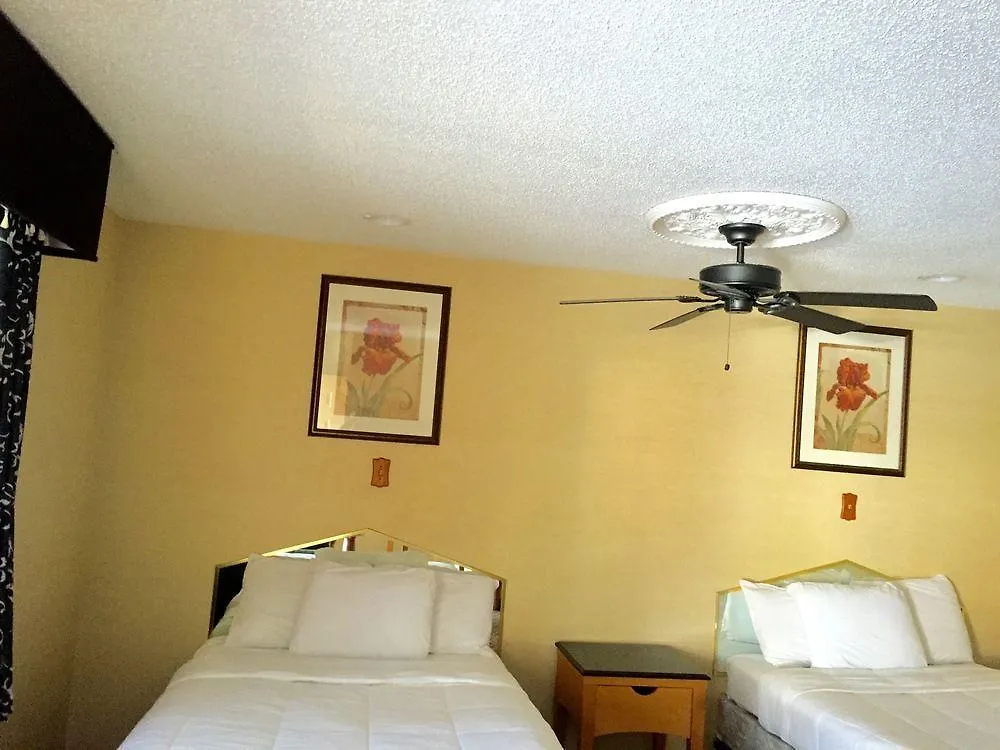 Motel Deluxe Inn - Savannah